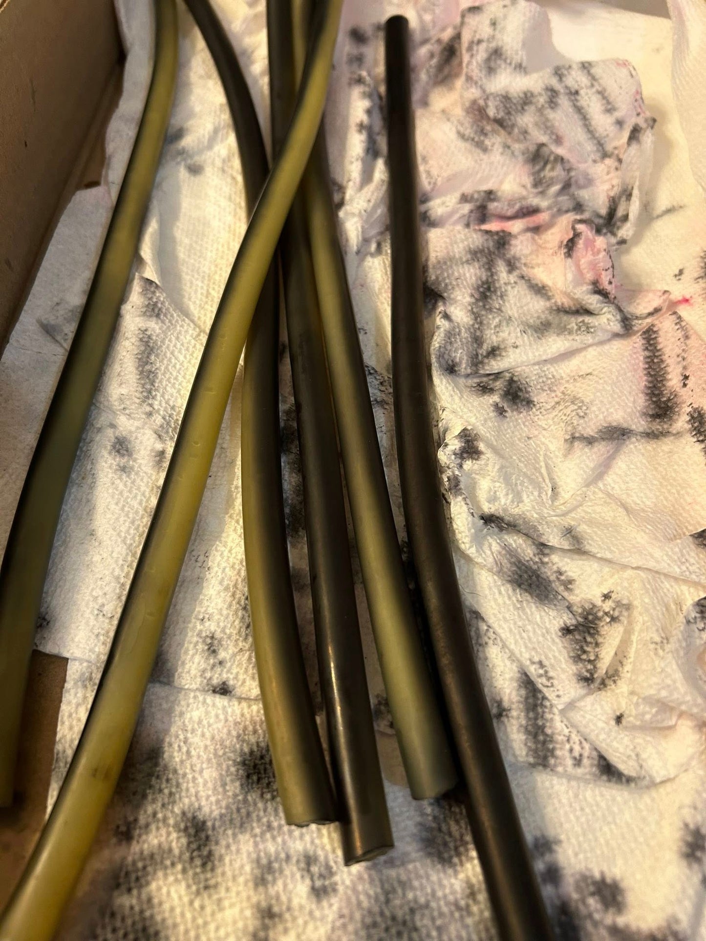 15" Striper Tube - Eel